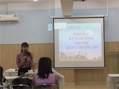Chuyên đề “Giáo dục kỹ năng sống cho trẻ trong trường mầm non”